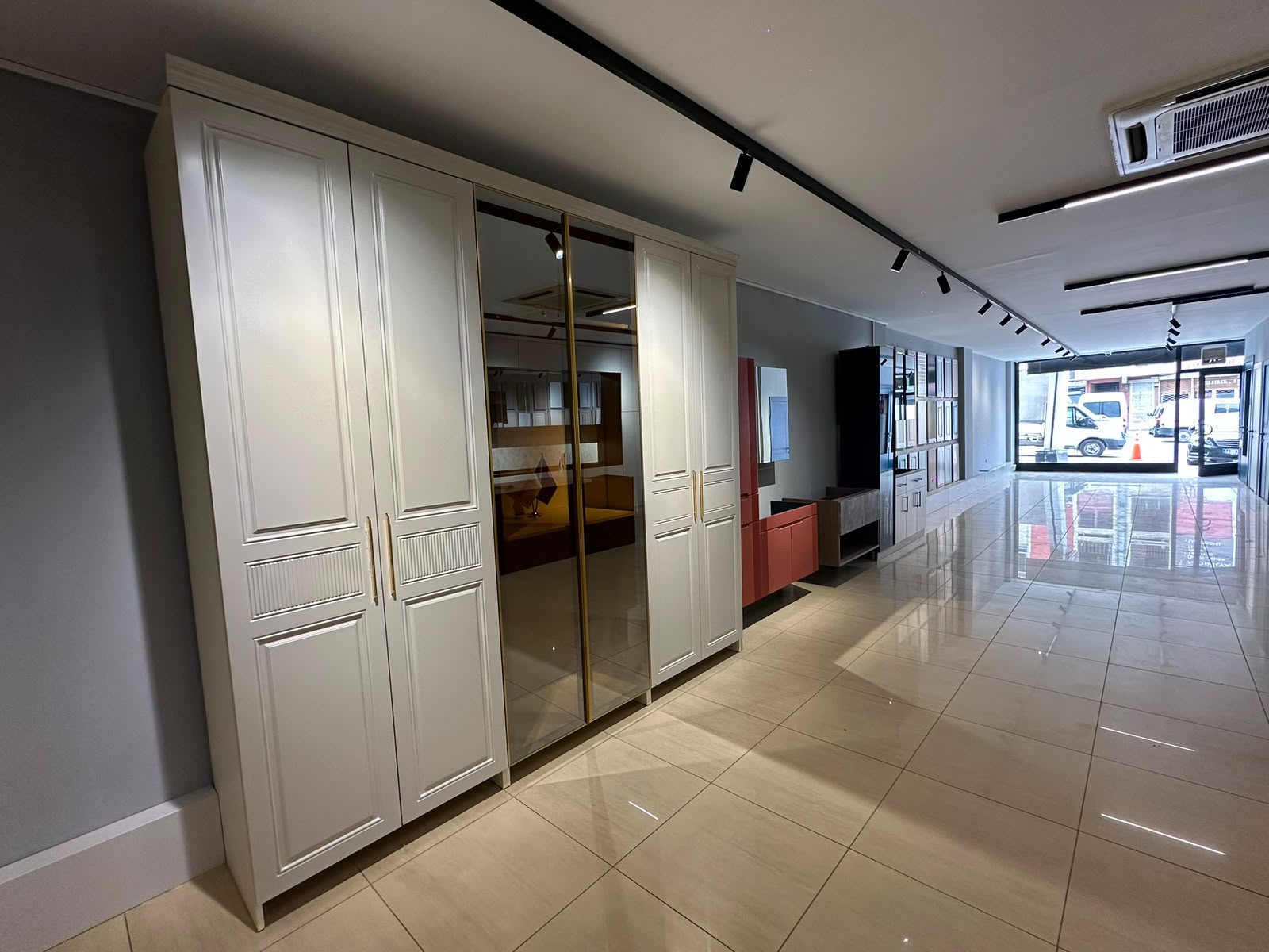 Showroom